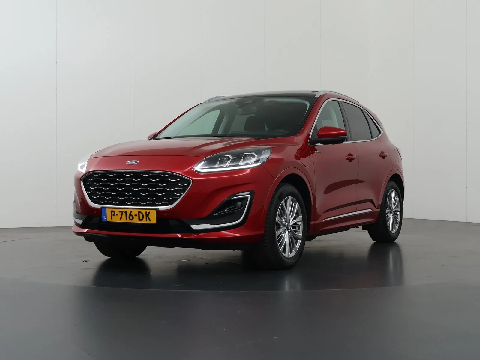 Ford Kuga (2021) — foto 1