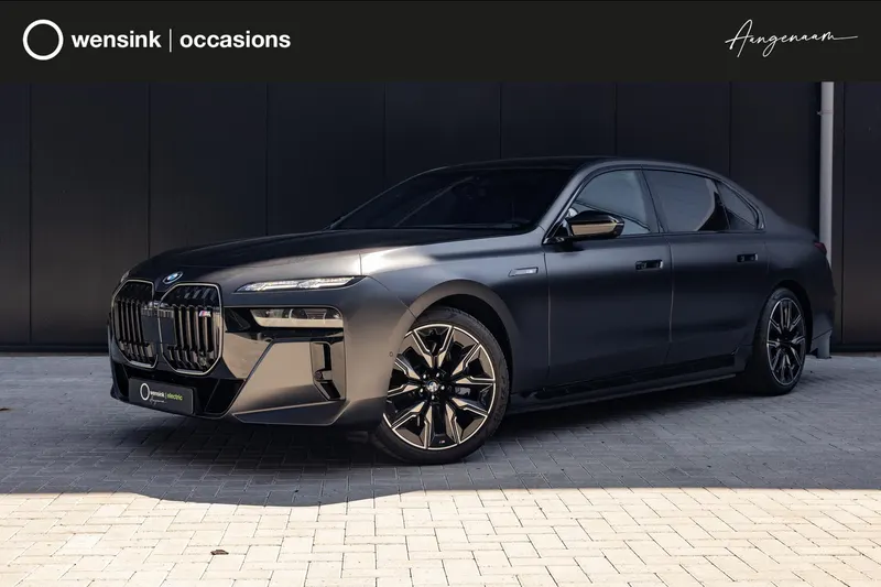 BMW i7 (2023)