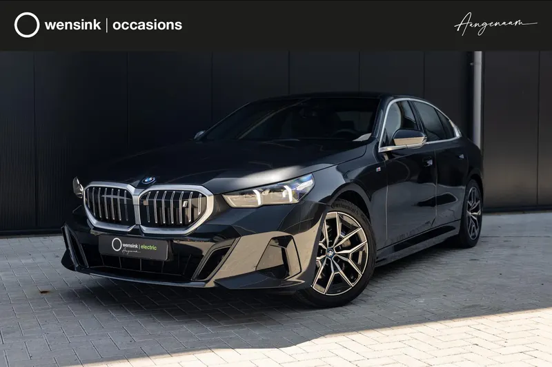 BMW i5 (2024)