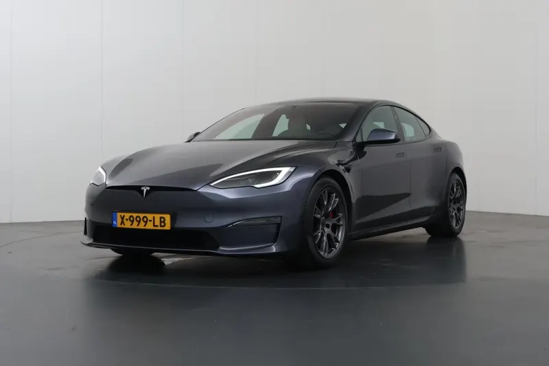 Tesla Model S (2023)