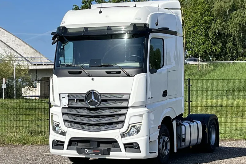 Mercedes-Benz Actros (2022)