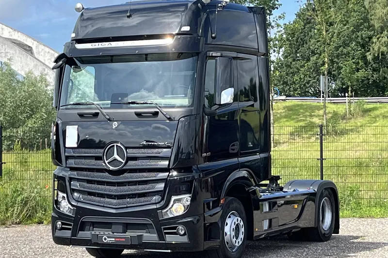 Mercedes-Benz Actros (2023)