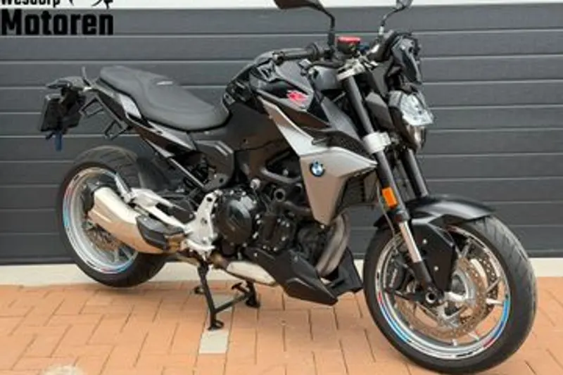 BMW F 900 R (2023)