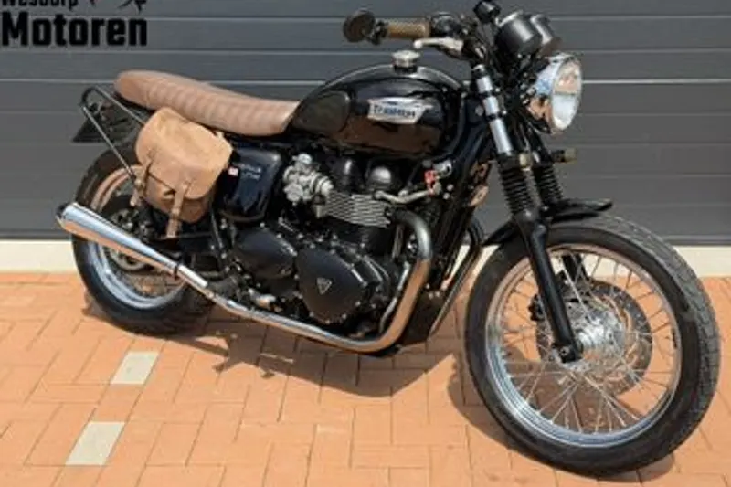 Triumph Bonneville T100 (2011)