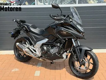 Honda NC750X (2023) — foto 1
