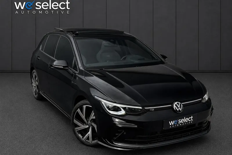 Volkswagen Golf (2023)