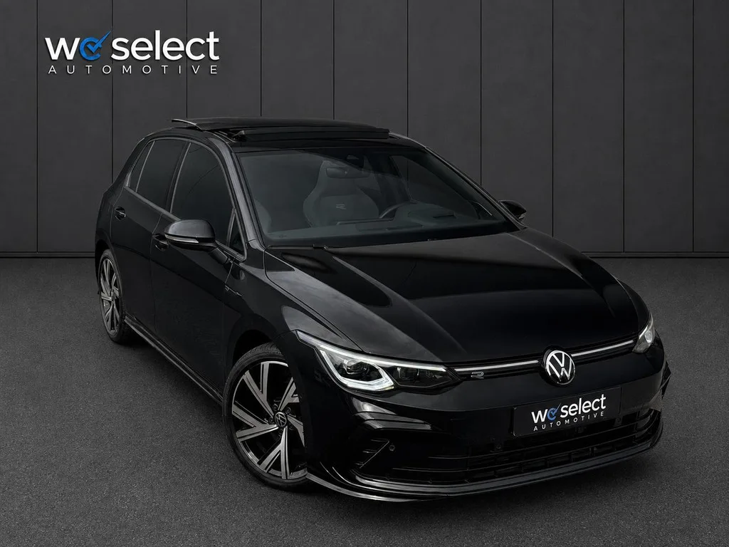 Volkswagen Golf (2023) — foto 1