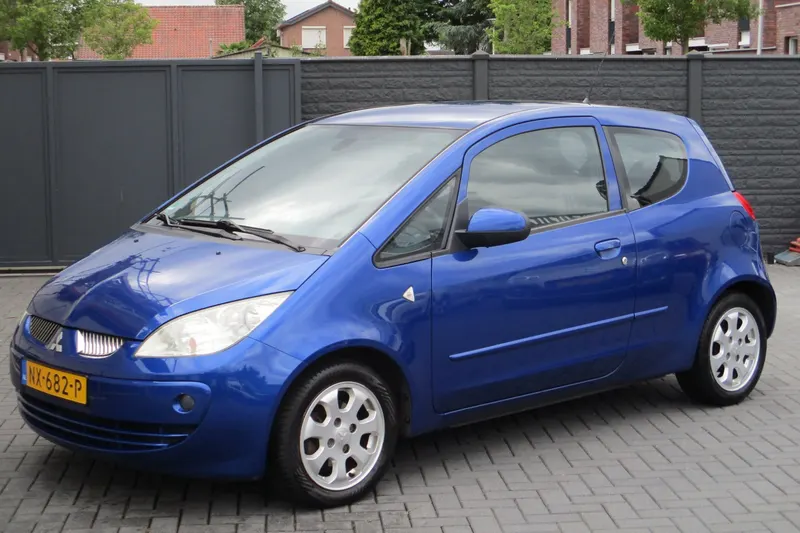 Mitsubishi Colt (2006)