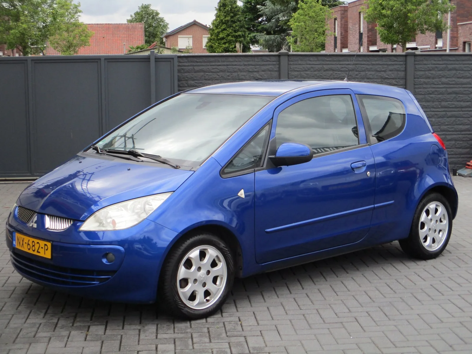 Mitsubishi Colt (2006) — foto 1