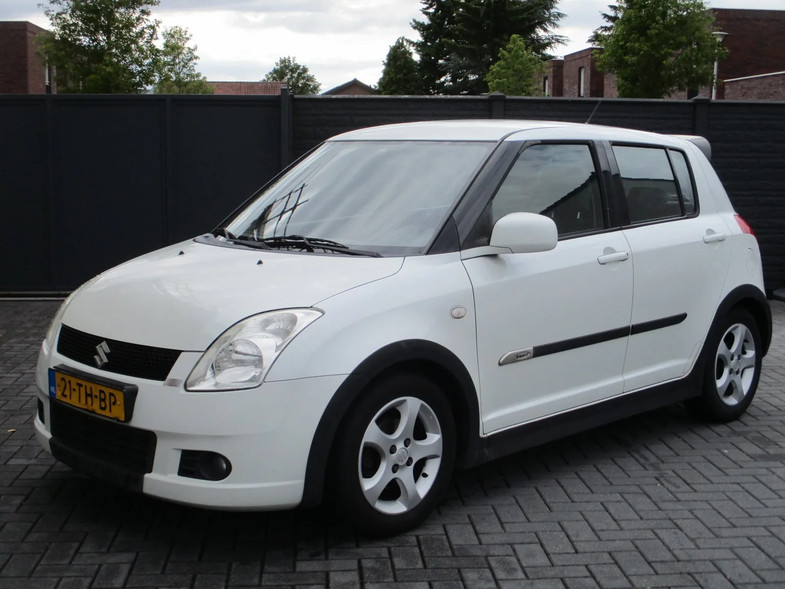 Suzuki Swift (2006) — foto 1