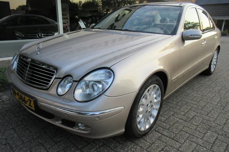 Mercedes-Benz E-Klasse (2002)