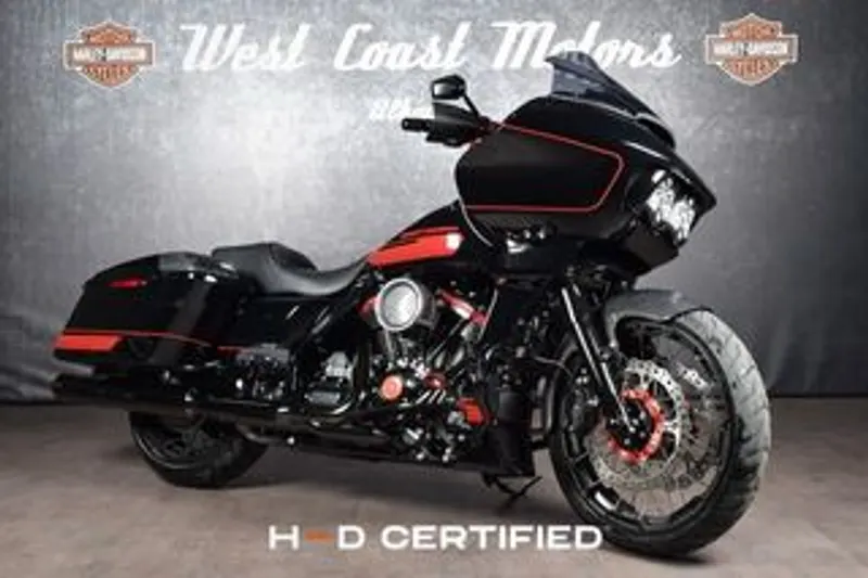Harley-Davidson CVO Road Glide (2021)