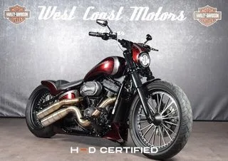 Harley-Davidson Softail Street Bob (2020) — foto 1
