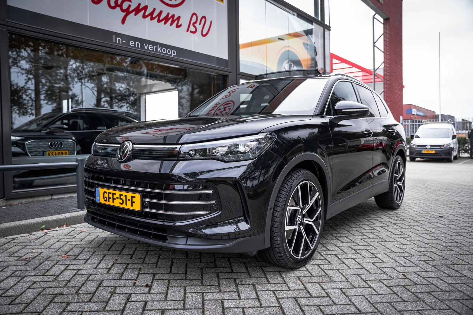 Volkswagen Tiguan (2024) — foto 1