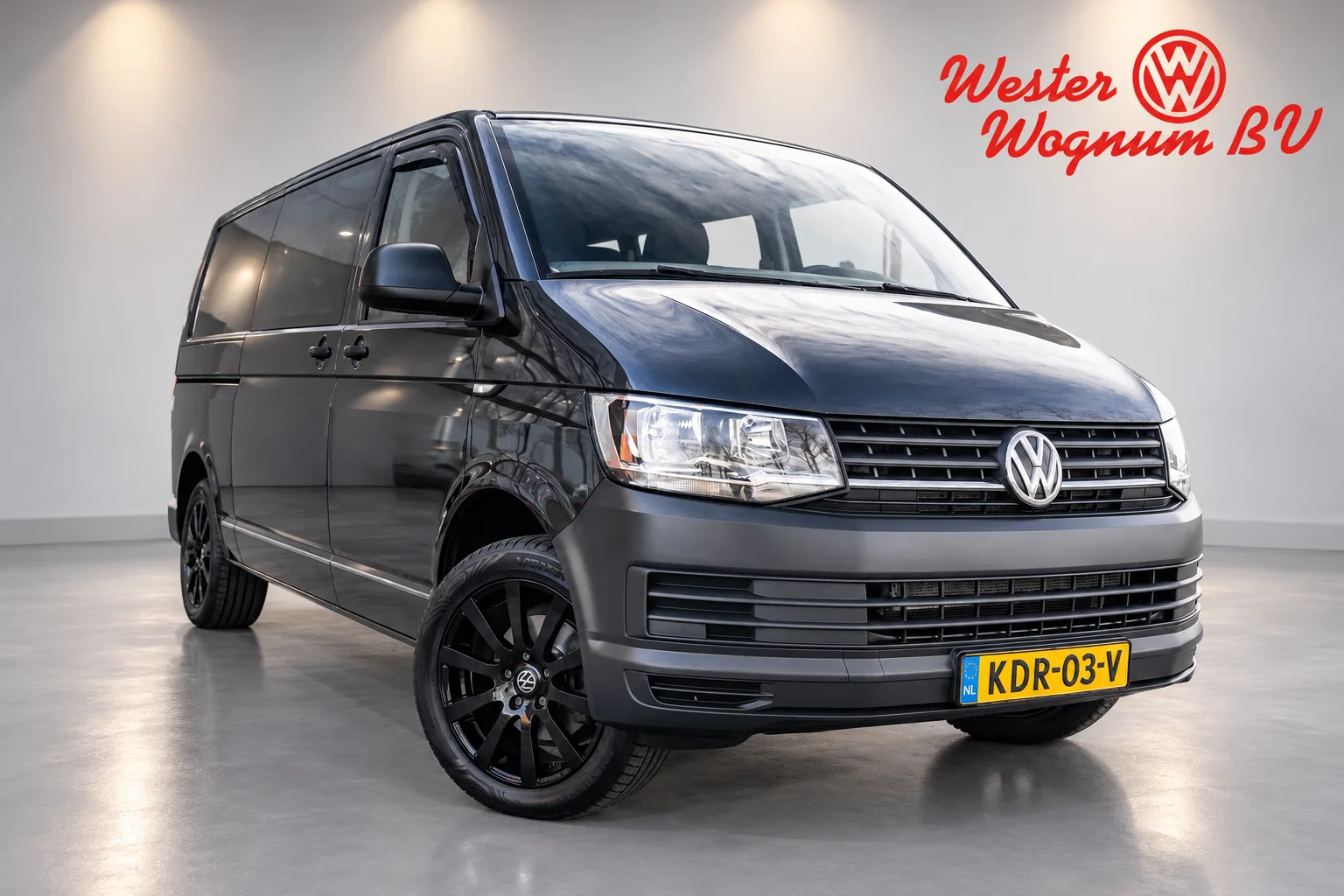 Volkswagen Transporter (2018) — foto 1