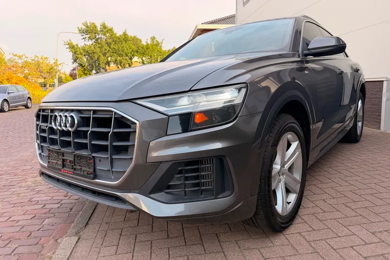 Audi Q8 (2019)