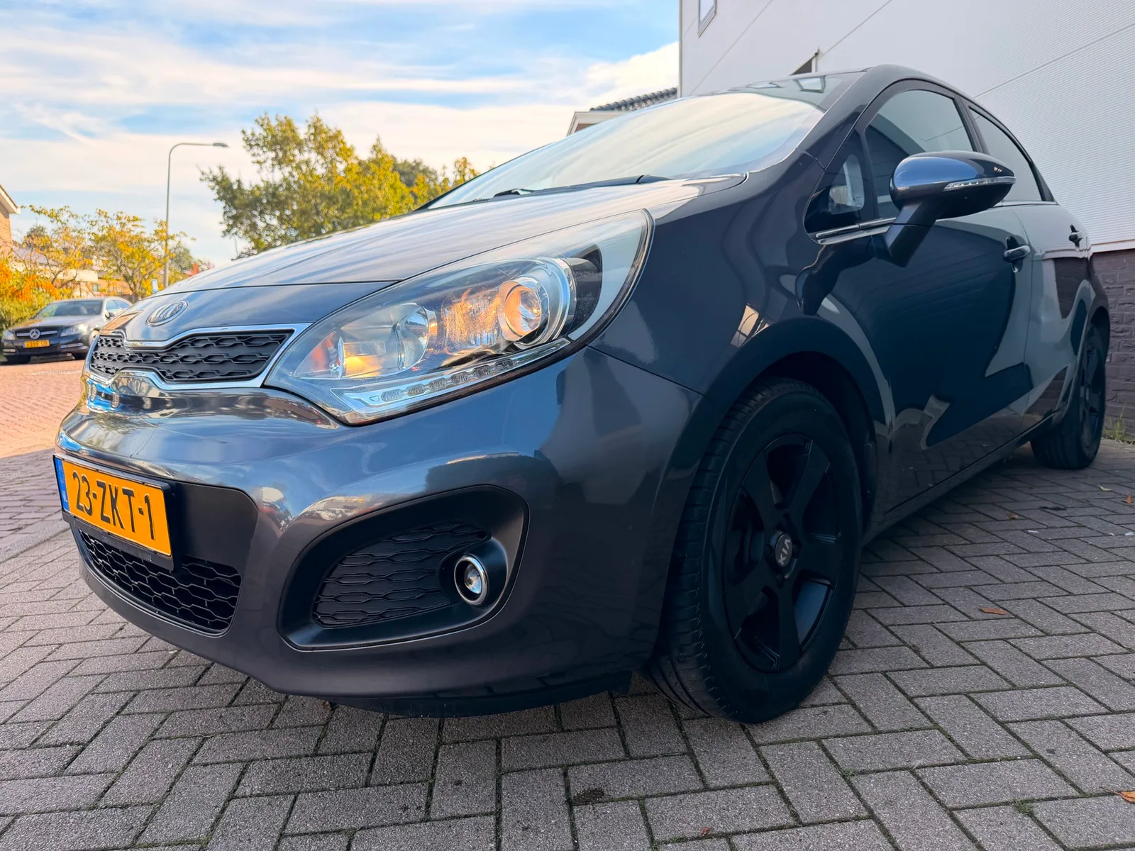 Kia Rio (2013) — foto 1