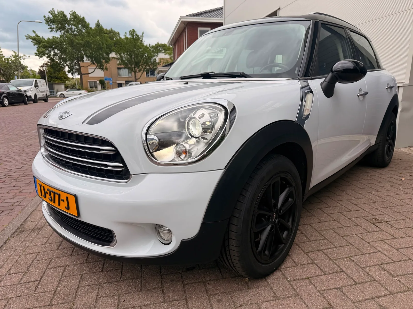 MINI Countryman (2015) — foto 1