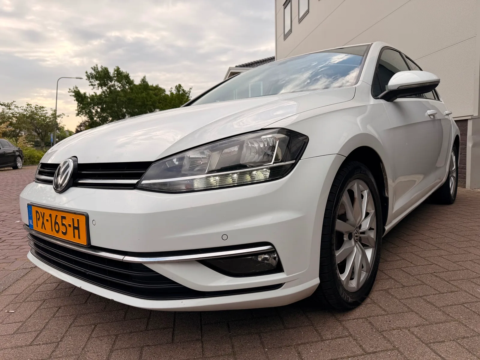 Volkswagen Golf (2017) — foto 1