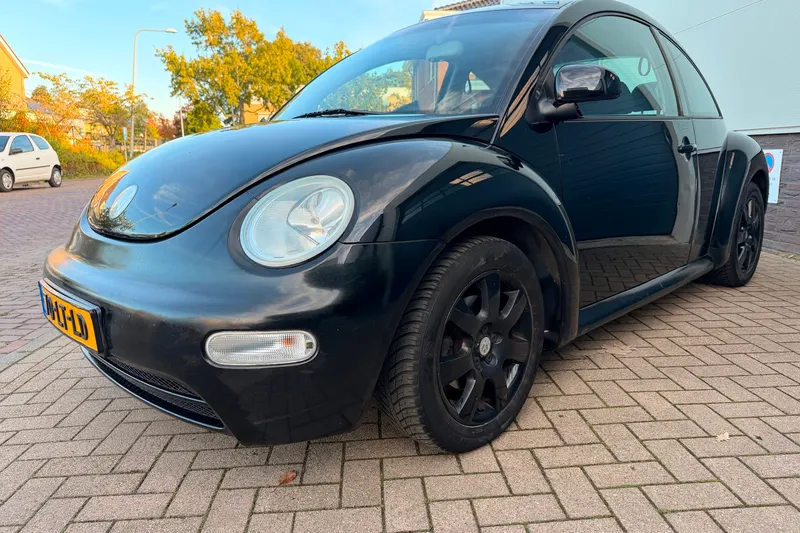 Volkswagen New Beetle (2003)
