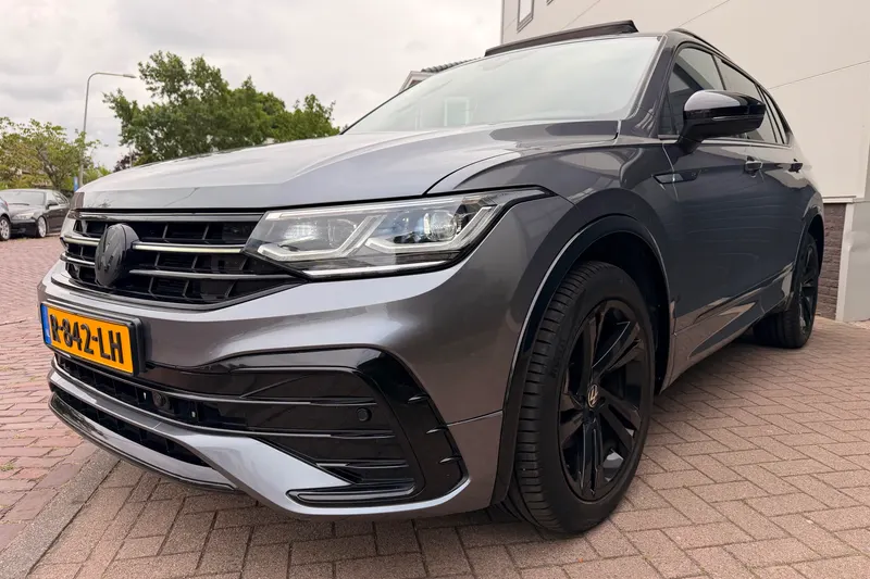 Volkswagen Tiguan (2022)