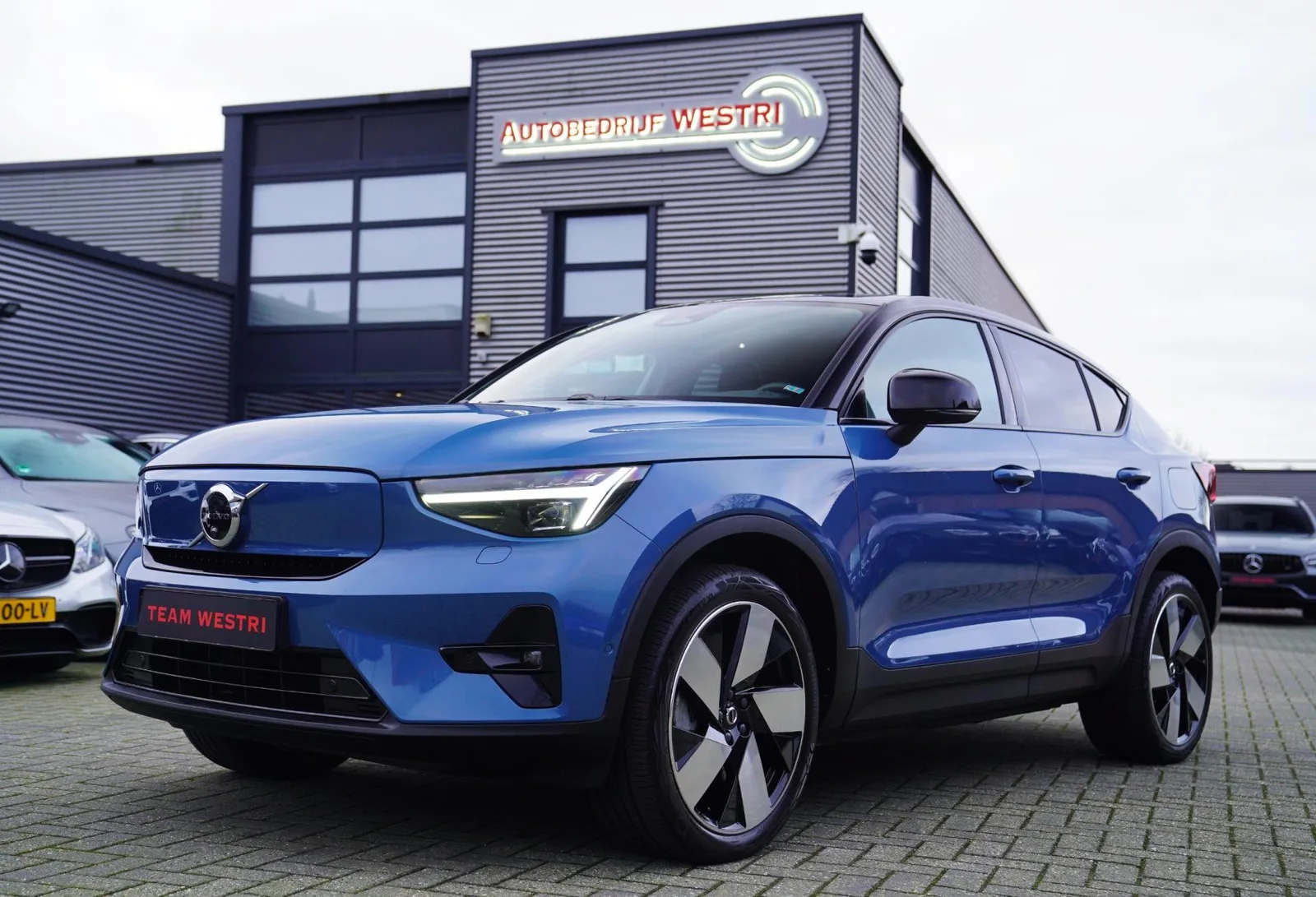 Volvo C40 (2022) — foto 1