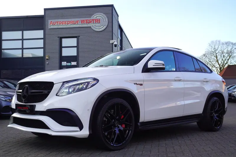 Mercedes-Benz Benz (2016)