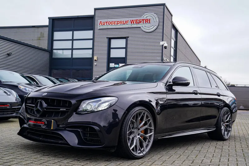 Mercedes-Benz Benz (2017)