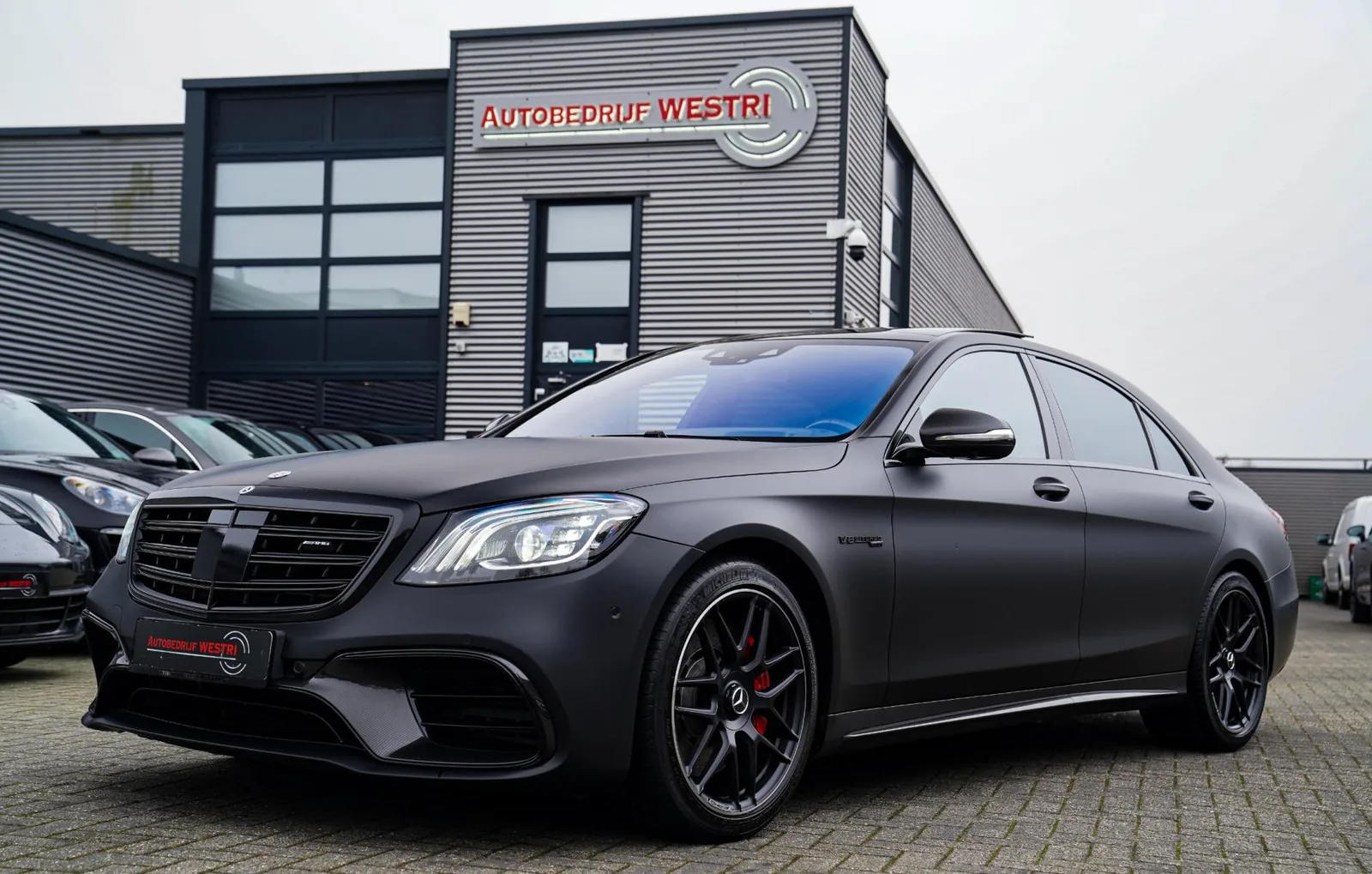 Mercedes-Benz Benz (2020) — foto 1