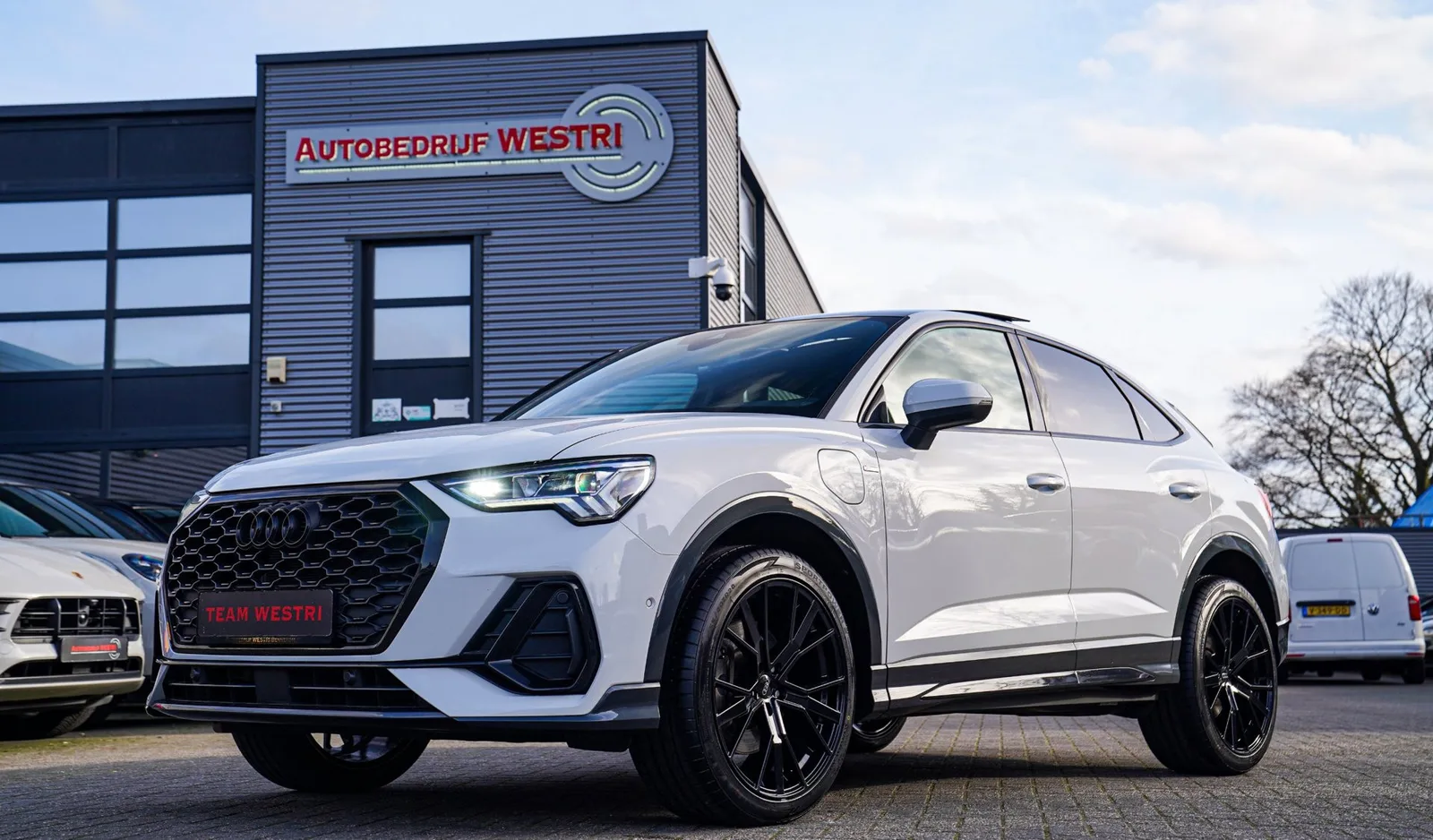 Audi Q3 (2022) — foto 1