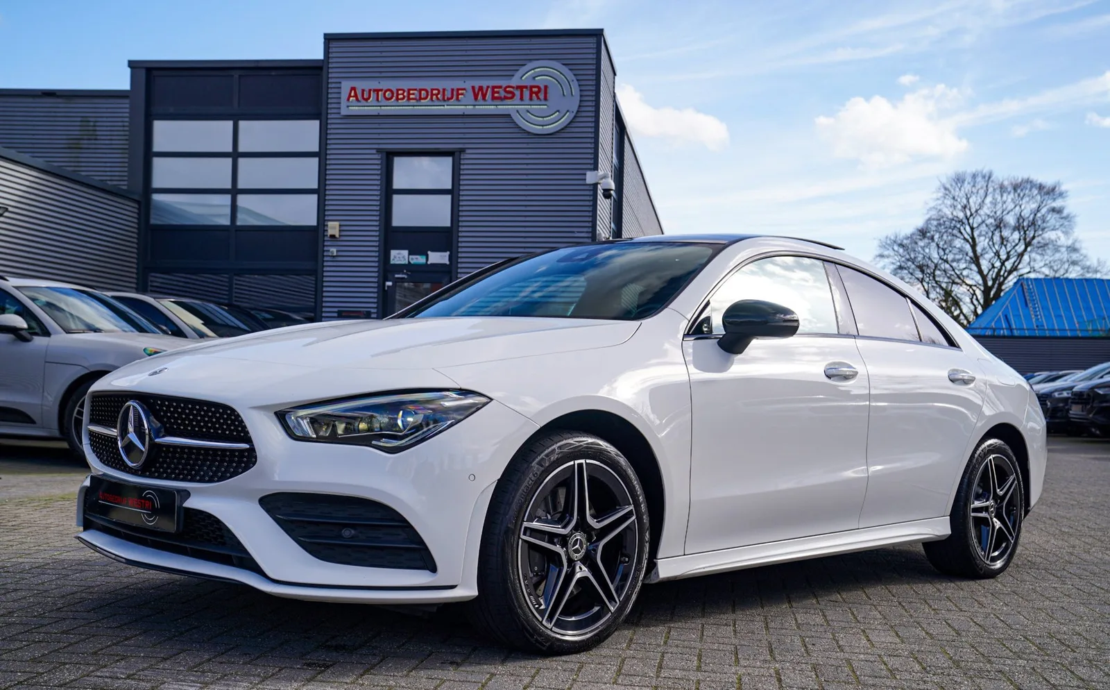 Mercedes-Benz Benz (2022) — foto 1