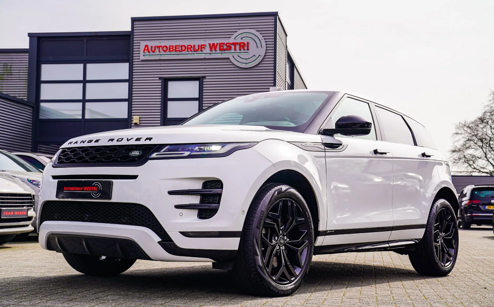 Land Rover Rover (2019) — foto 1