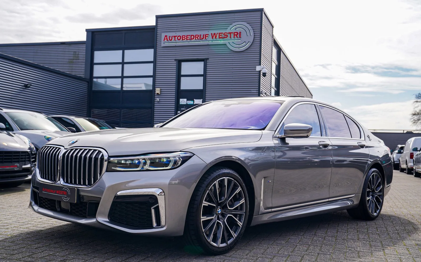 BMW 7 (2019) — foto 1