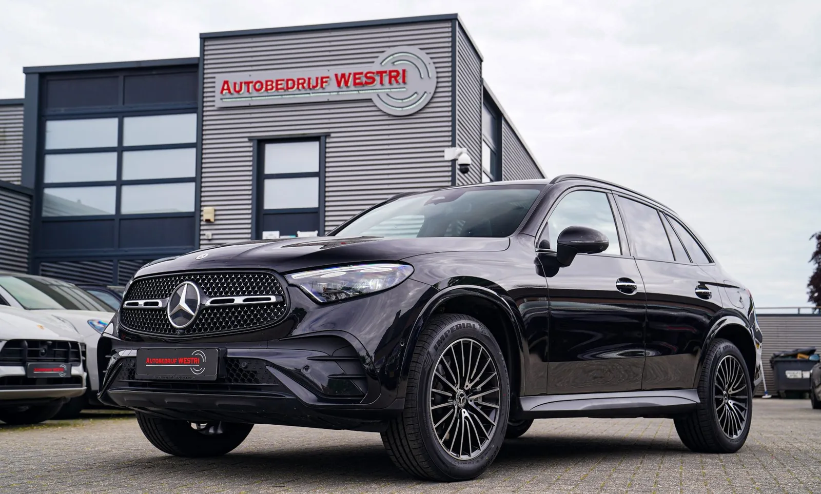 Mercedes-Benz Benz (2023) — foto 1