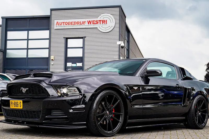 Ford Mustang (2012)