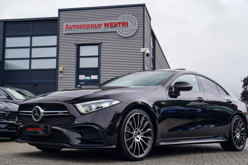 Mercedes-Benz Benz (2019)