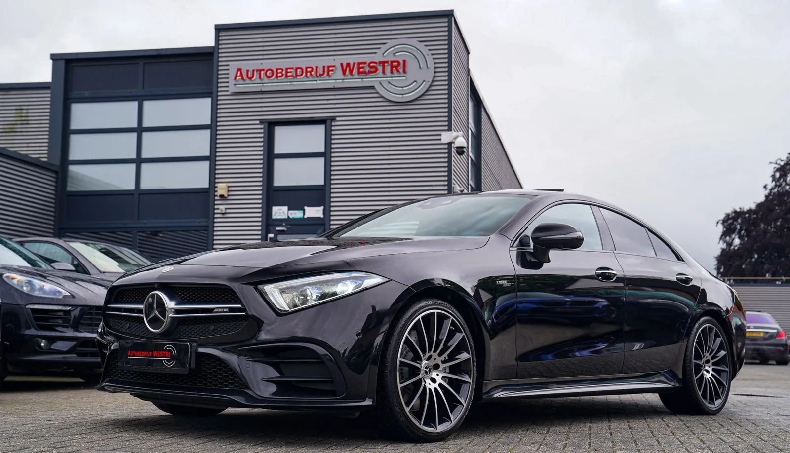 Mercedes-Benz Benz (2019) — foto 1