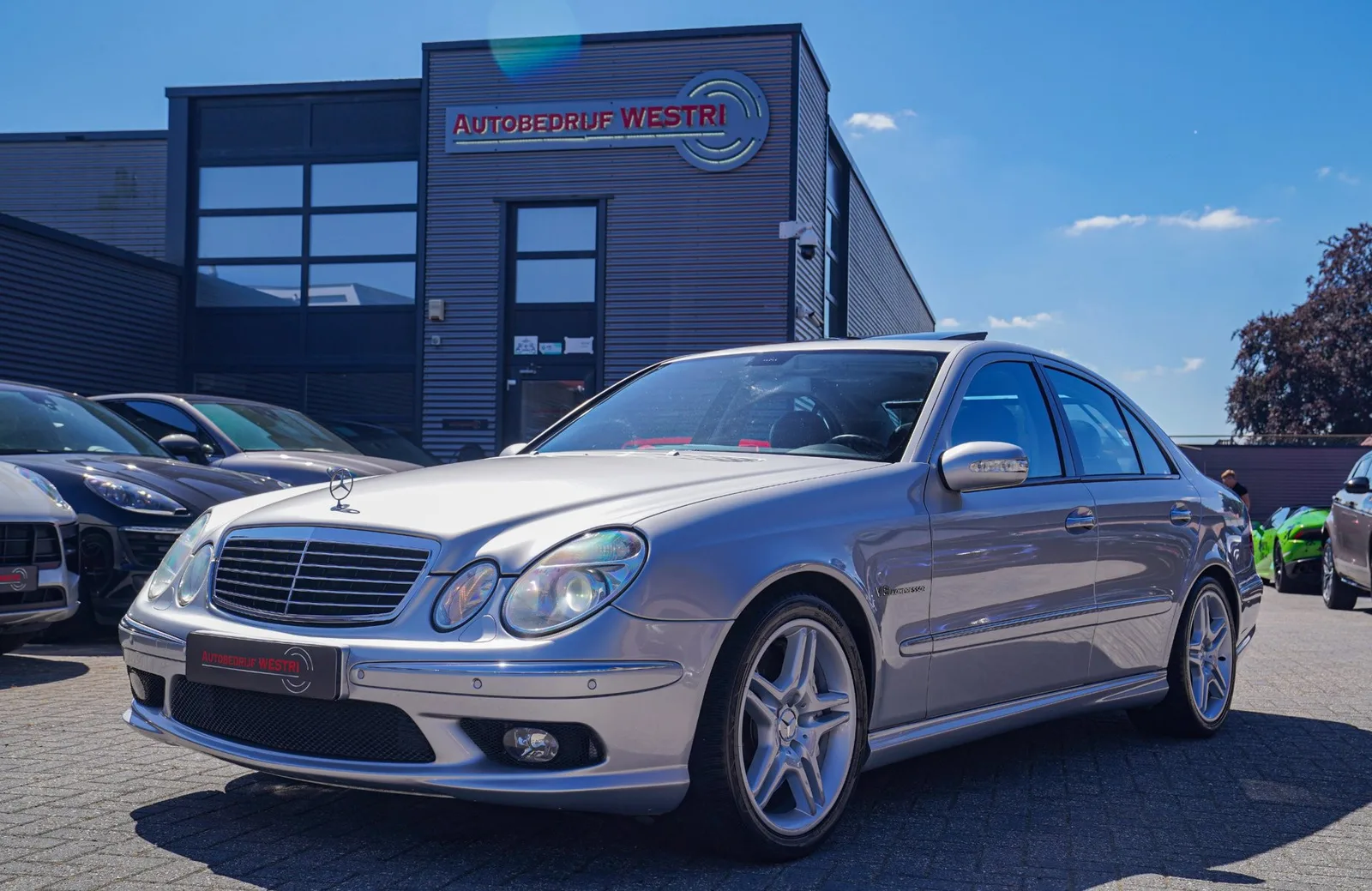 Mercedes-Benz Benz (2003) — foto 1