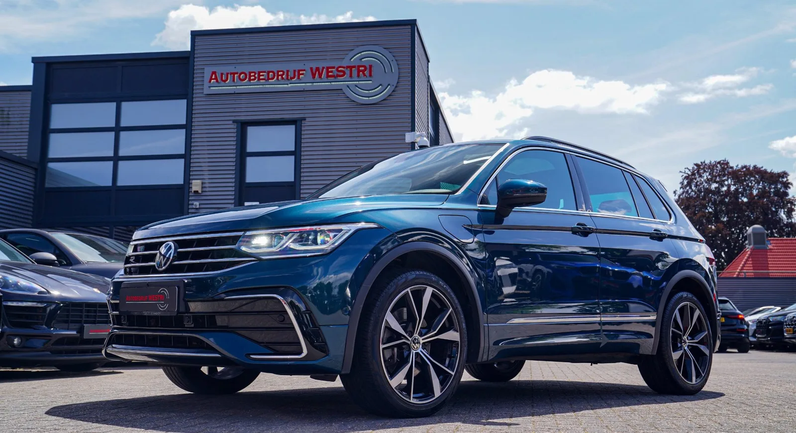 Volkswagen Tiguan (2021) — foto 1