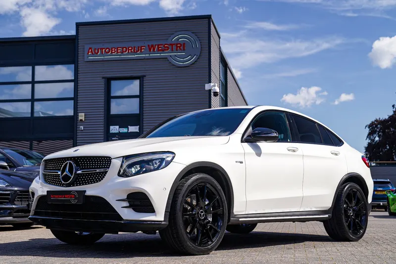 Mercedes-Benz Benz (2019)