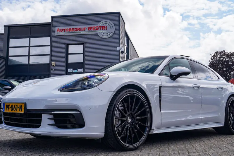 Porsche Panamera (2017)