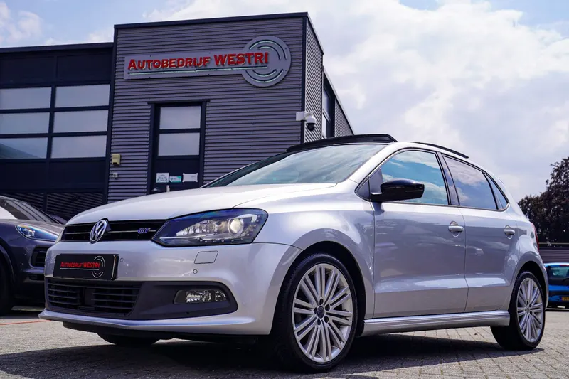 Volkswagen Polo (2014)