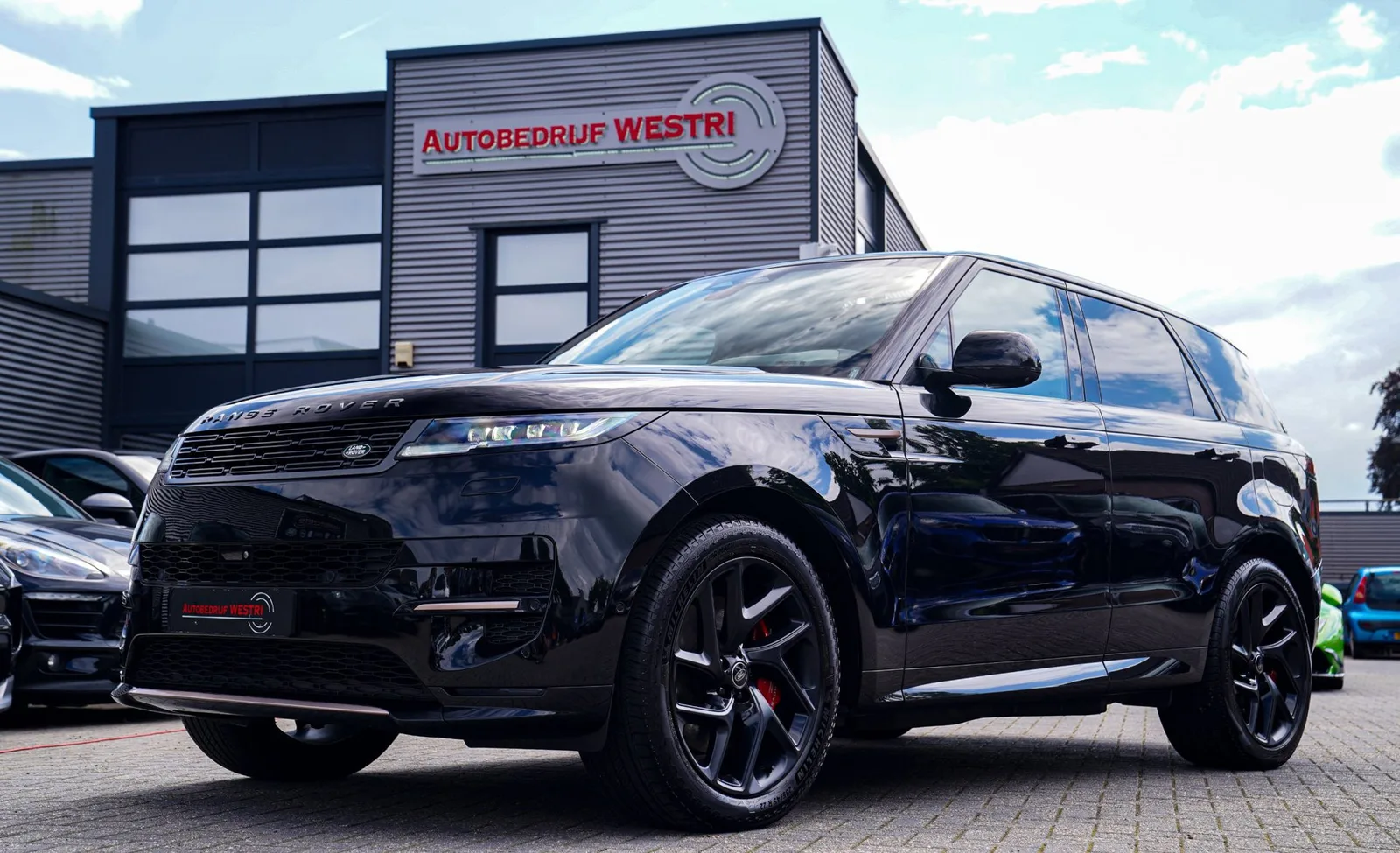 Land Rover Rover (2023) — foto 1