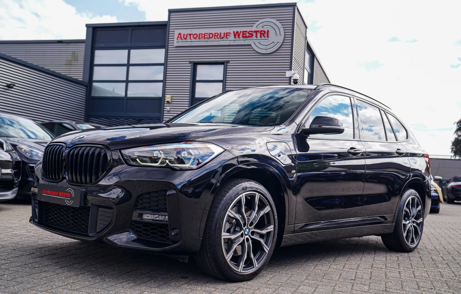 BMW X1 (2021) — foto 1
