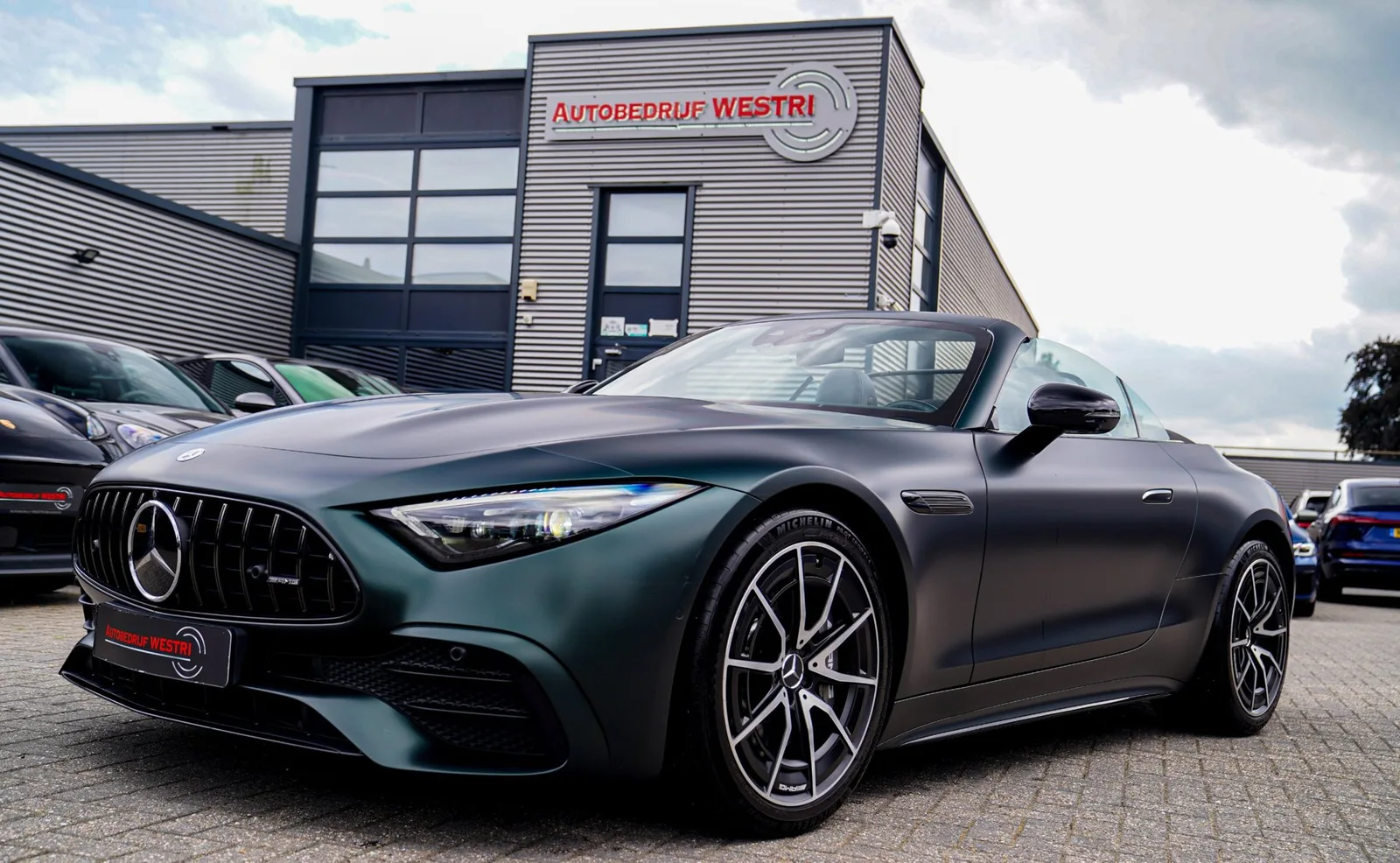 Mercedes-Benz Benz (2022) — foto 1