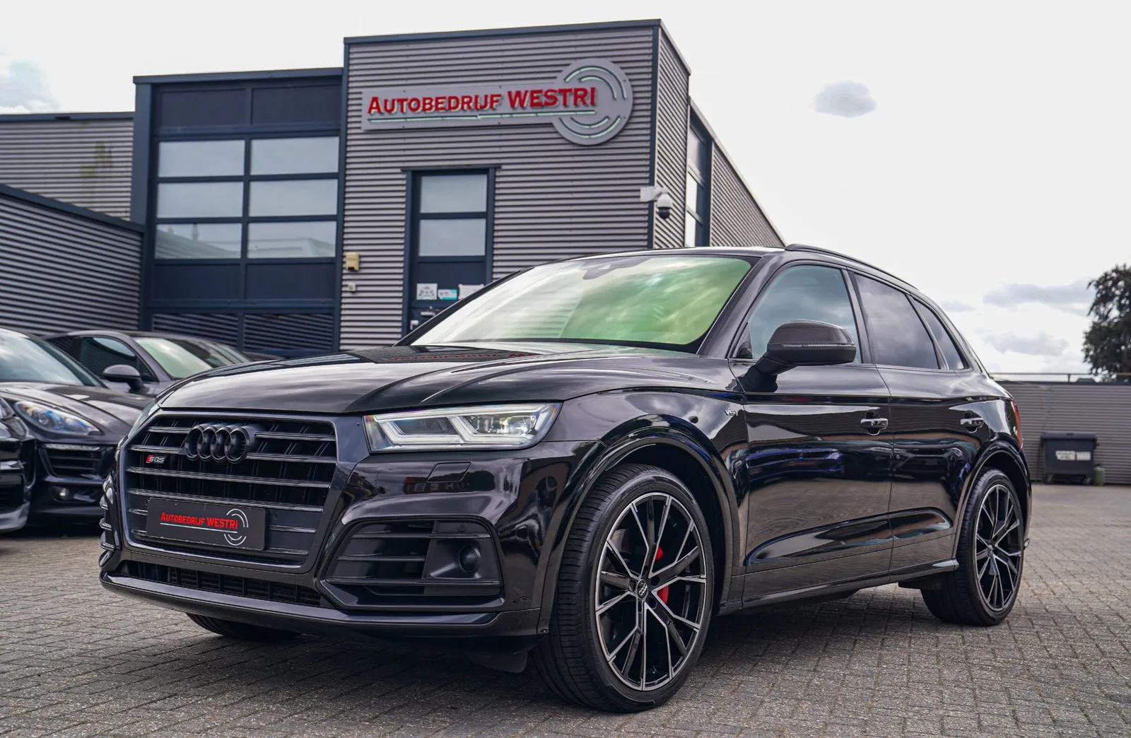 Audi SQ5 (2018) — foto 1
