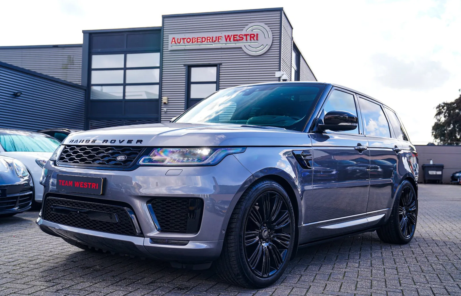 Land Rover Rover (2020) — foto 1