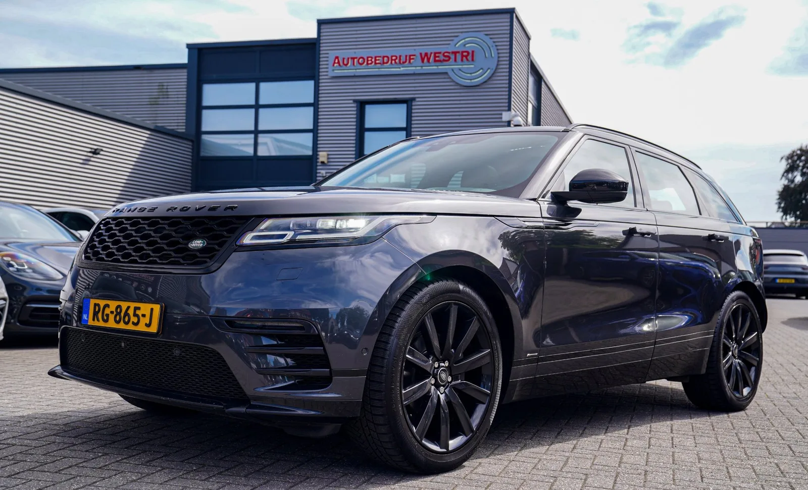 Land Rover Rover (2017) — foto 1