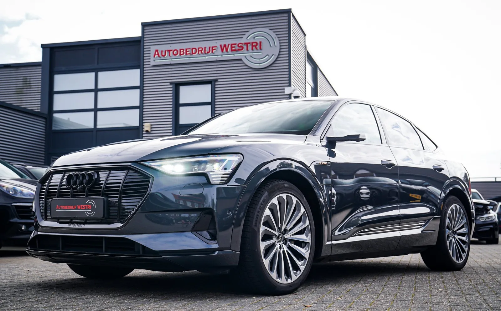 Audi e-tron Sportback (2021) — foto 1