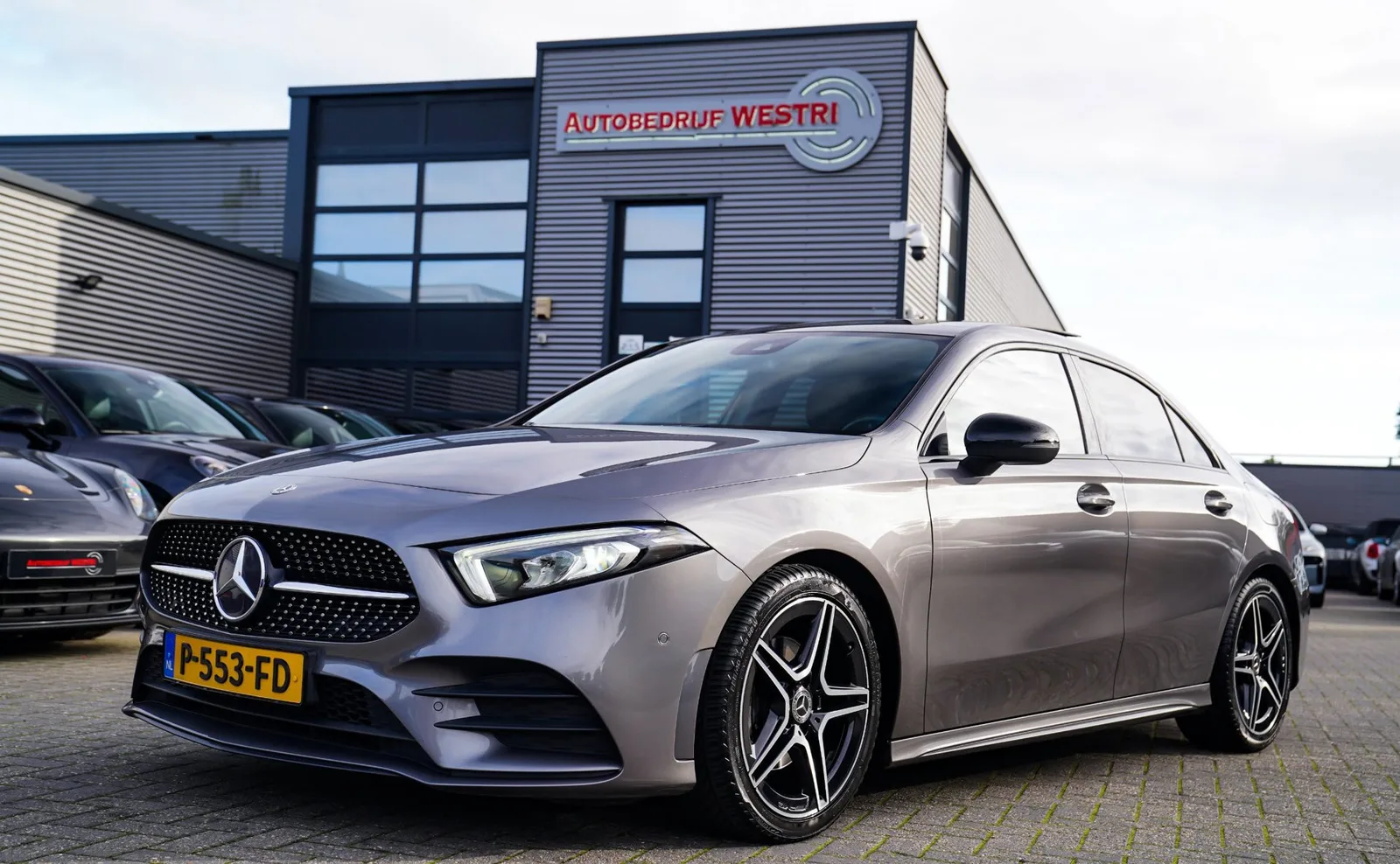 Mercedes-Benz A-Klasse (2020) — foto 1